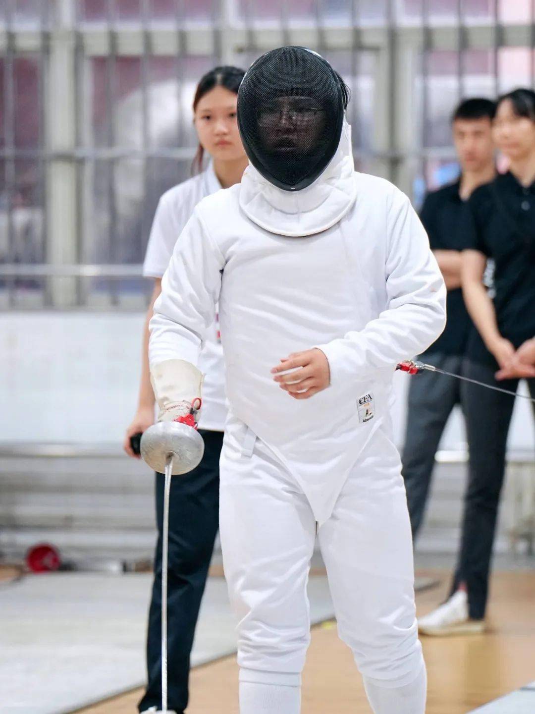 网球赛场再起风云：粤西鲨队队火力全开东城独角兽队，新援首秀制胜外援联手发威的简单介绍